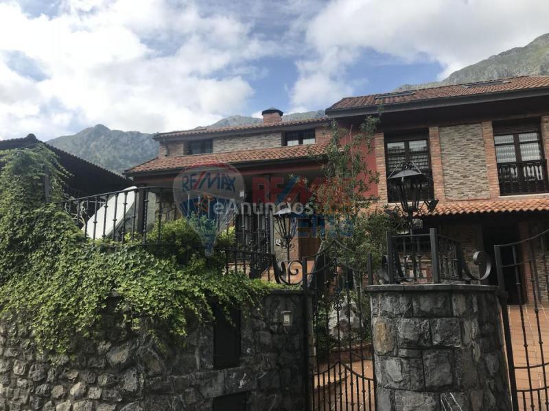 Adosado en venta en  Caserio Pumarada, Peñamellera Alta