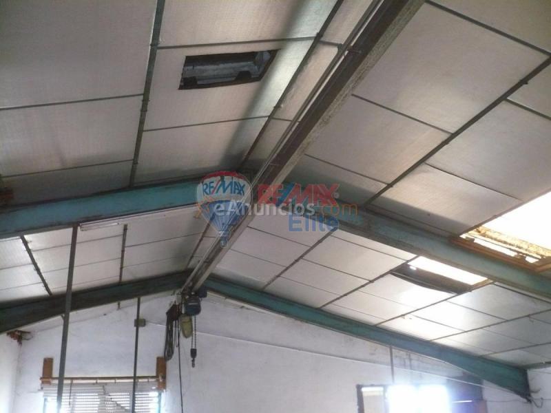 Edificio en alquiler en  poligono maximino vega, Oeste, Gijón