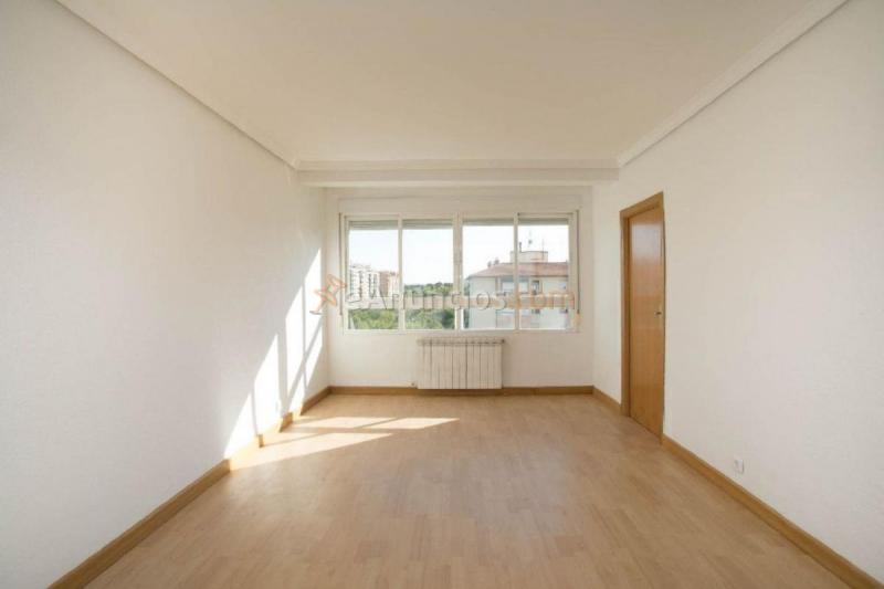 Apartamento en venta en Plaza MENINAS, Carabanchel, Madrid