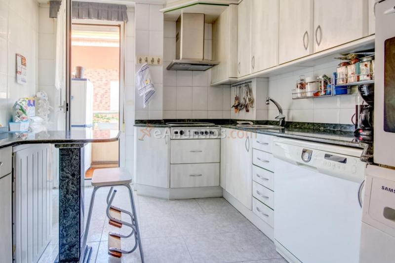 Apartamento en venta en  Los Corrales de Buelna