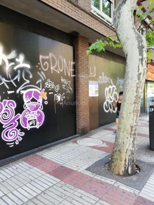 Local Comercial en venta en Calle de Alcalá, Ciudad Lineal, Madrid