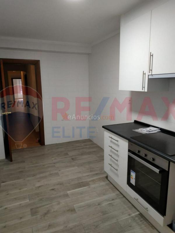 Apartamento en alquiler en Calle Periodista Adeflor, Gijón, Centro, Gijón