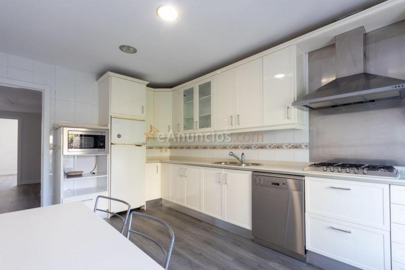 Adosado en venta en  Avda. Elvas, Badajoz