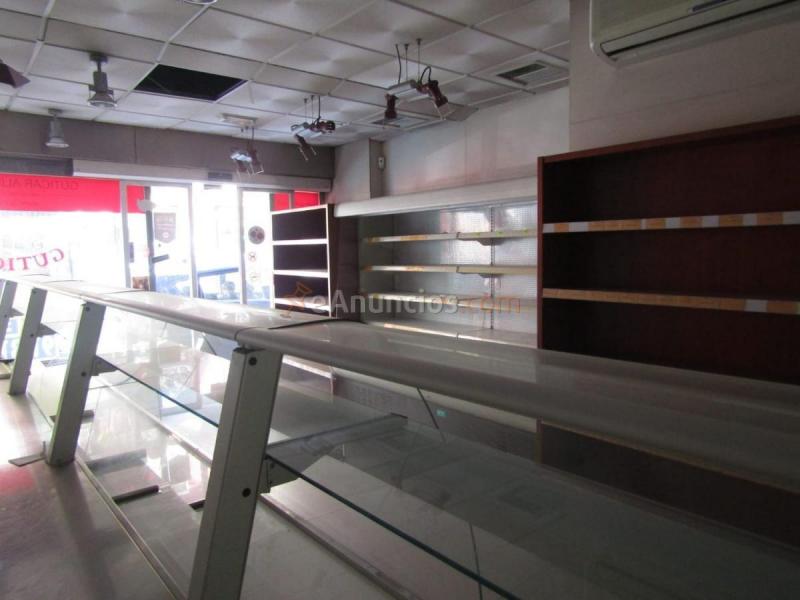 Local Comercial en venta en  Manuela Malasaña, Centro, Madrid