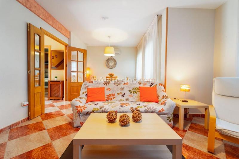 Adosado en venta en  Almonacid de Zorita