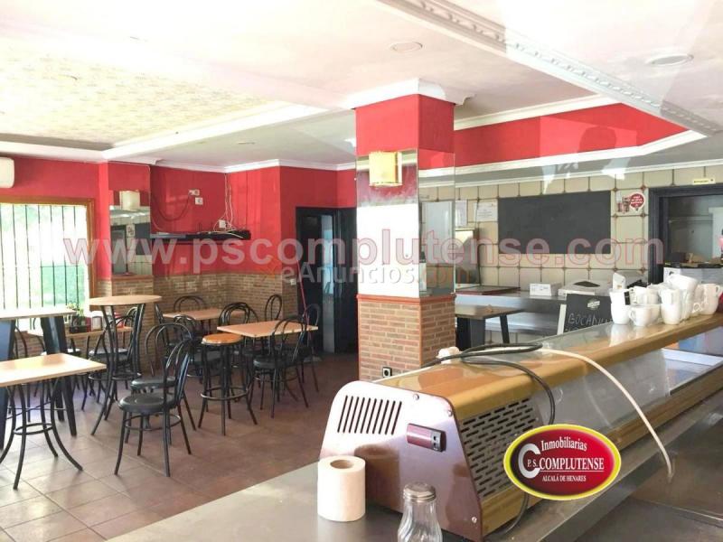 Local Comercial en venta en  Val, Alcalá de Henares