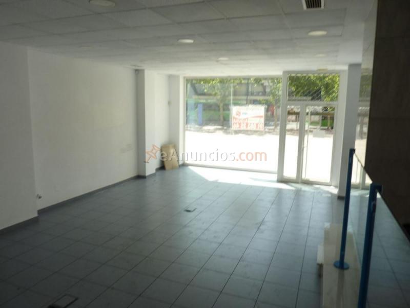 Local Comercial en alquiler en  Juan de Austria, Alcalá de Henares