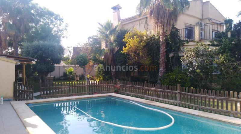 Adosado en venta en  El Carme-Sant Agustí-Bonavista, L'Eliana