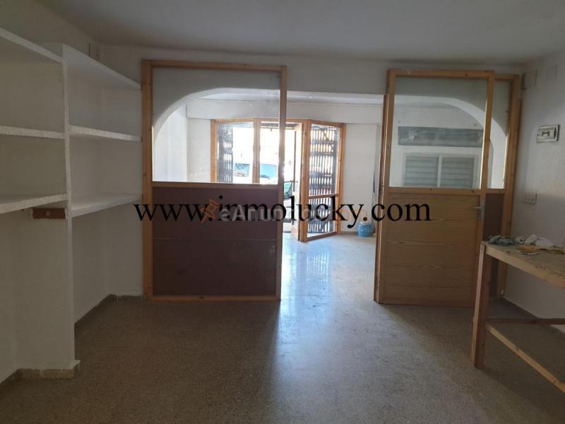 Local Comercial en venta en Calle de la Mare de Déu de Montiel, El Alborgí, Paterna