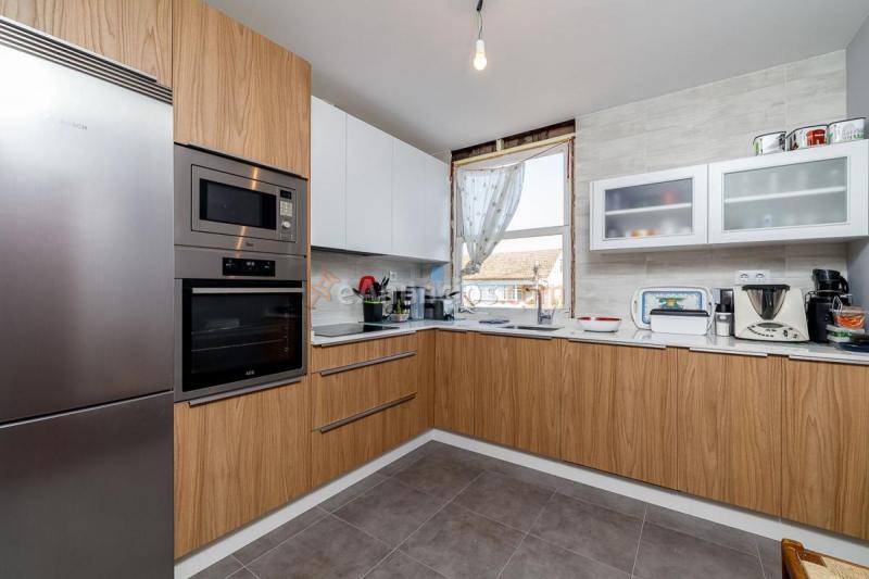 Adosado en venta en  Comesaña - Matamá, Vigo