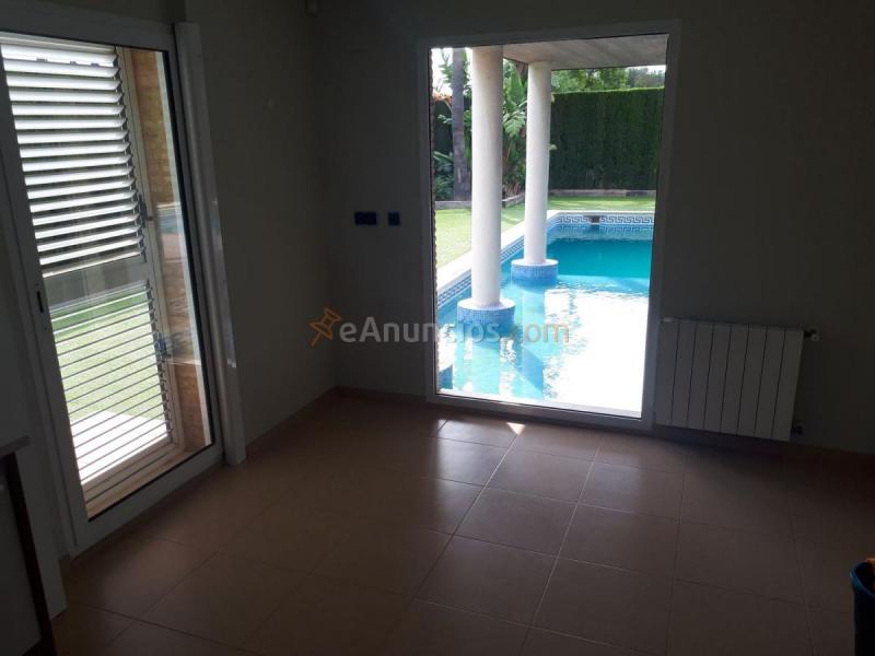 Adosado en alquiler en  Dalias, Campolivar, Godella