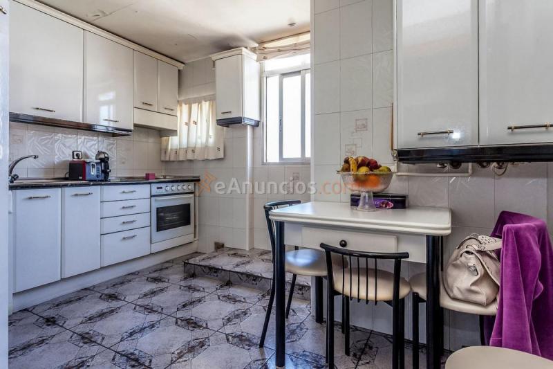 Apartamento en venta en  Moratalaz, Madrid