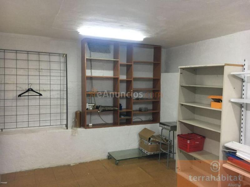 Local Comercial en alquiler en  Latina, Madrid
