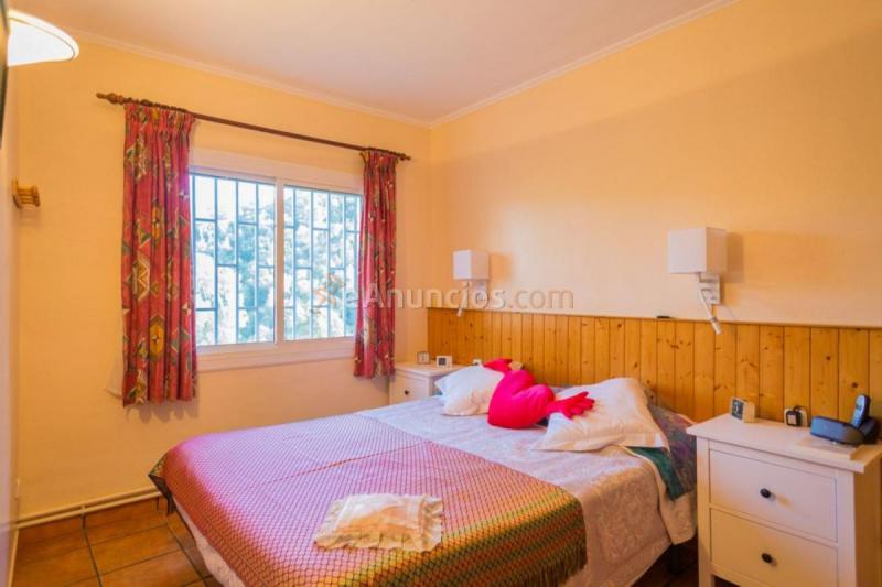 Adosado en venta en  Castellví de Rosanes