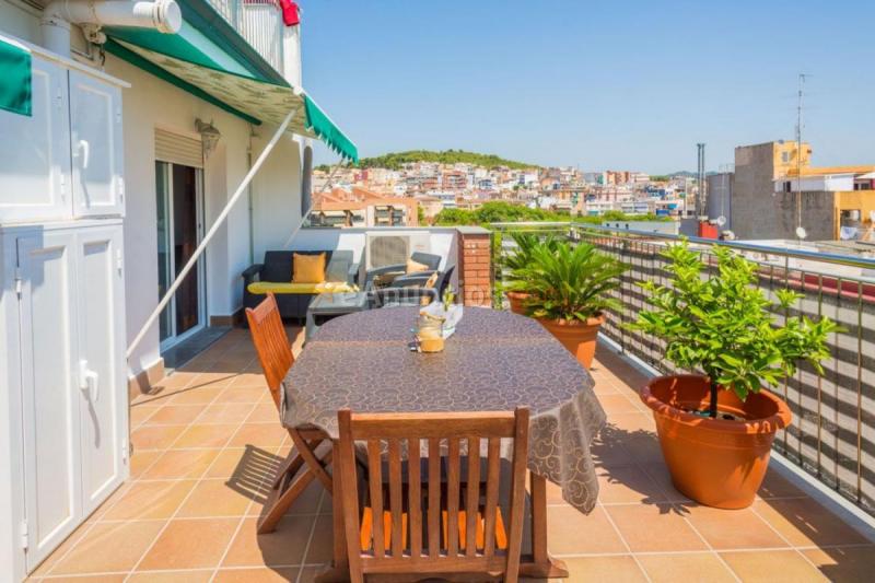 Atico en venta en  El Castell-Poble Vell, Castelldefels