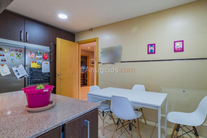 Adosado en venta en  Valdeaveruelo