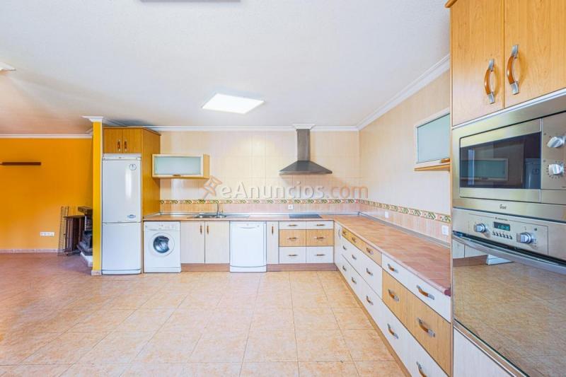 Adosado en venta en  islas filipinas, El Casar