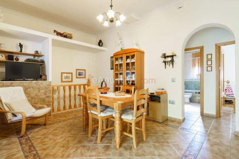 Adosado en venta en  Burguillos