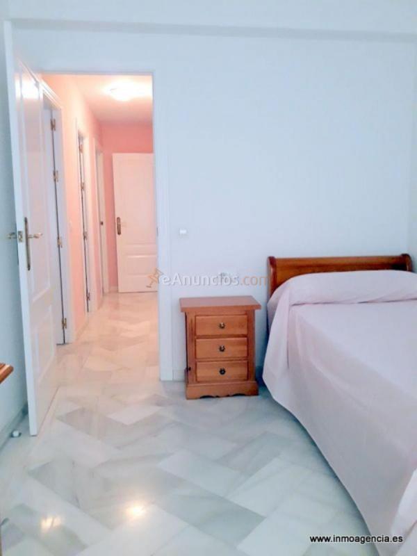 Apartamento en alquiler en Calle Pérez Hervás, Sevilla, Santa Justa - Miraflores - Cruz Roja, Sevilla