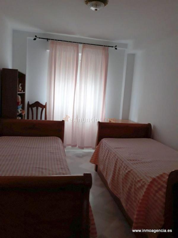 Apartamento en alquiler en Calle Pérez Hervás, Sevilla, Santa Justa - Miraflores - Cruz Roja, Sevilla