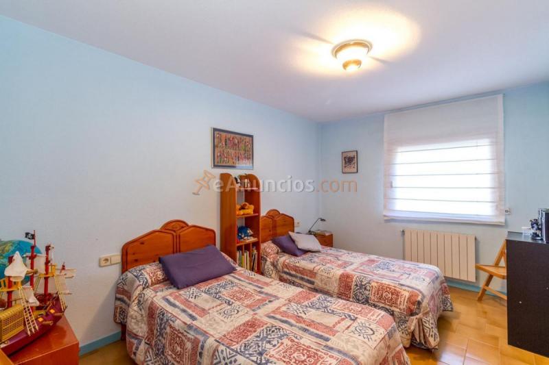 Adosado en venta en  Montjuc, Girona