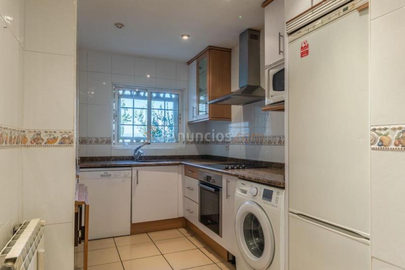 Apartamento en venta en  Zona Carretera del Plantío, Majadahonda