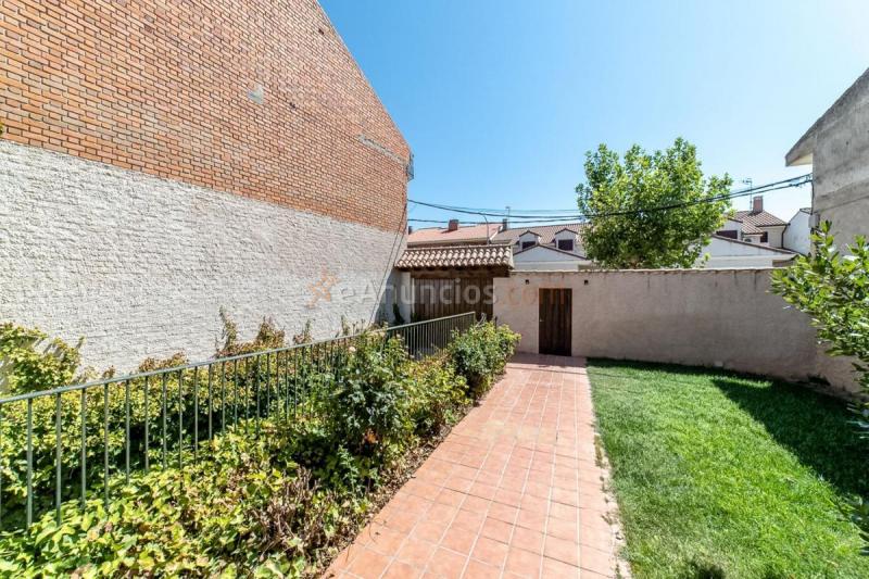 Adosado en venta en  La Mata