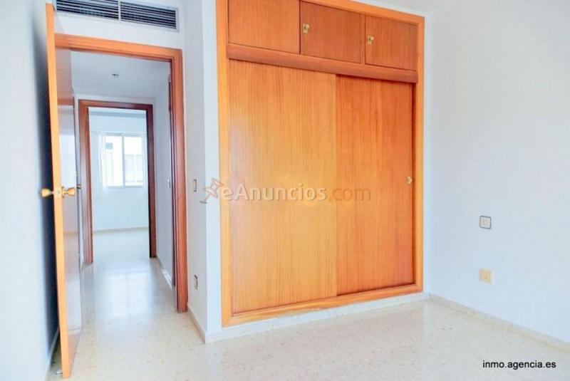 Apartamento en venta en Calle María Auxiliadora, Santa Justa - Miraflores - Cruz Roja, Sevilla