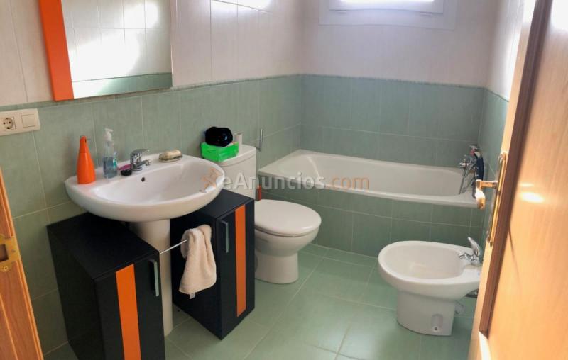 Adosado en venta en  Conde de Fuentes, Fuentes de Valdepero