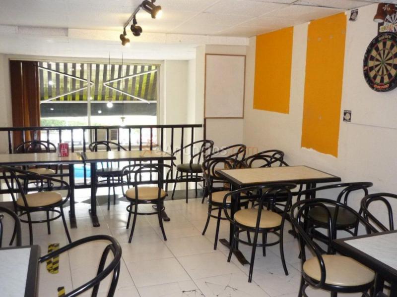 Local Comercial en venta en Calle del Doctor Jiménez Díaz, El Carbayedo - El Quirinal, Avilés