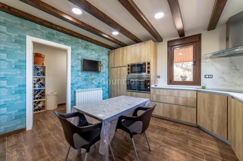 Adosado en venta en  San Roman de los Montes