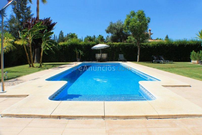 Adosado en venta en Calle Almeria, Aznalcazar