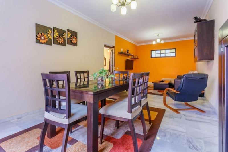 Casa en venta en  Jose de Ribera, Gines