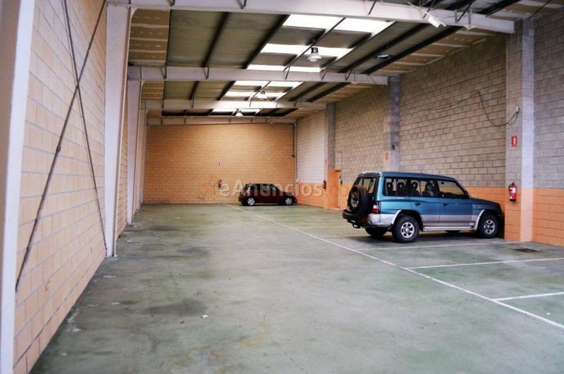 Edificio en venta en  Galar