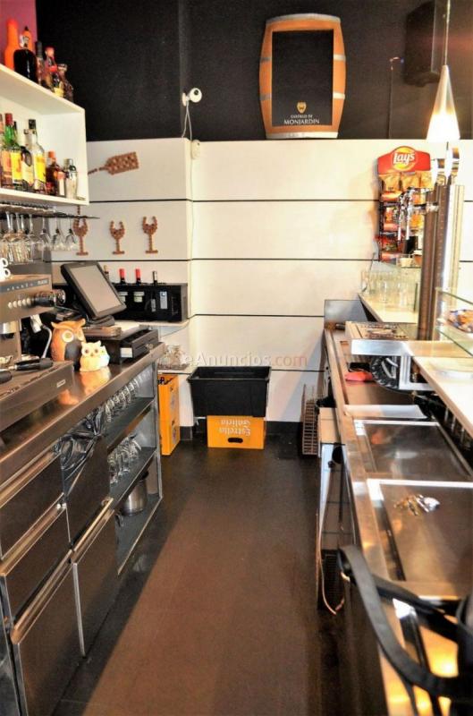 Edificio en venta en  Mendebaldea, PamplonaIruña