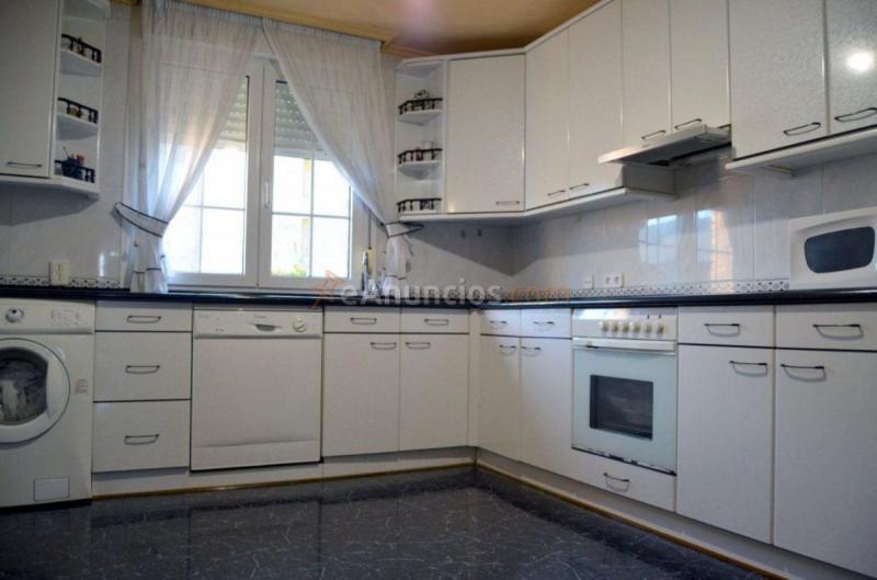 Casa en venta en  Barañain