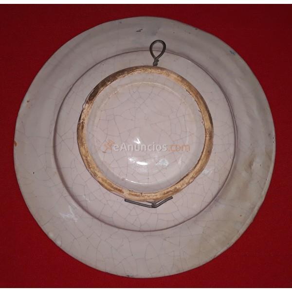 Plato de cerámica catalana siglo xx