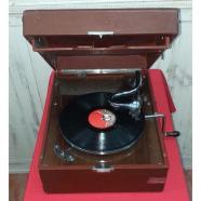 Gramola de maleta primera mitad de siglo xx