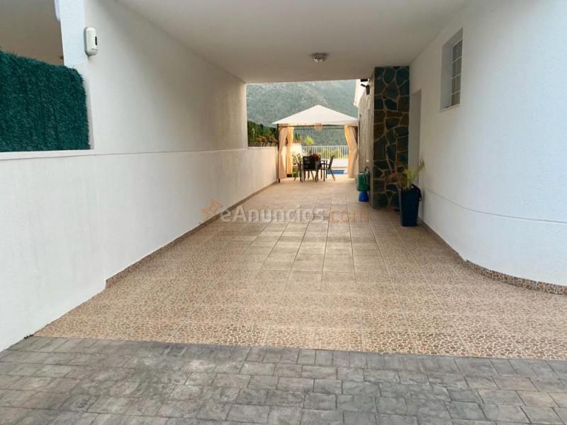 Chalet pareado - Urbanización Santa Marta - Gandia