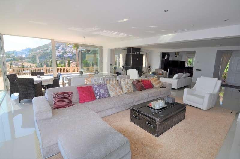 CHALET CON VISTAS AL MAR