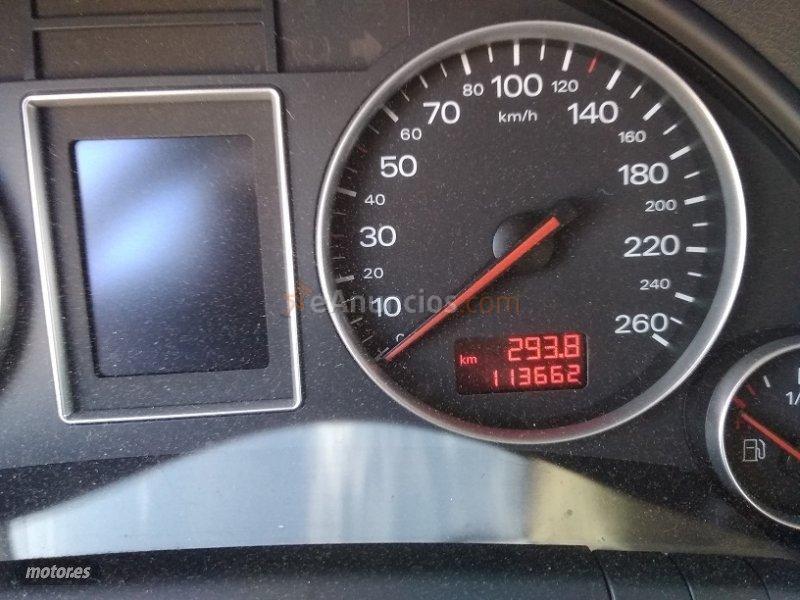 Audi A4 1.9 TDI 130 CV CAJA CAMBIOS AVERIADA.  de 2003 con 113.000 Km por 3.000 EUR. en Murcia