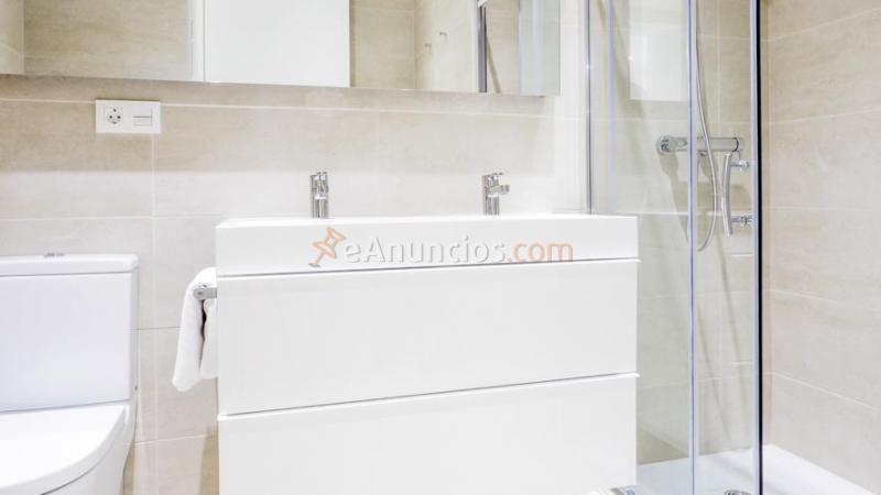 Amplia vivienda moderna junto a La Concha