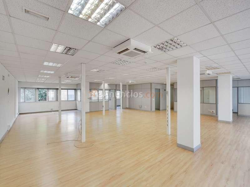 Oficina completamente exterior junto a Cuzco.