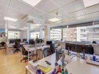 Superficie disponible en edificio exclusivo de oficinas en María de Molina.