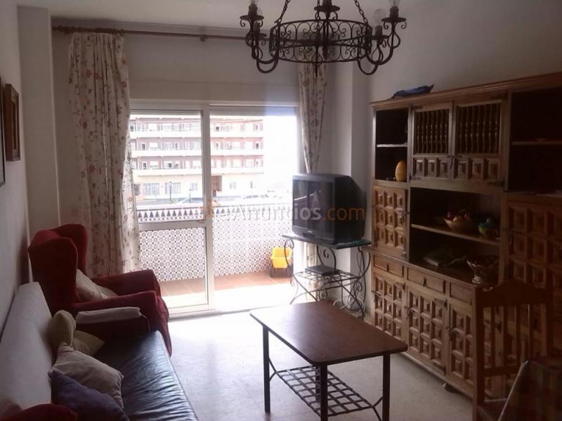 Se alquila piso en la playa de Cádiz junto al mar