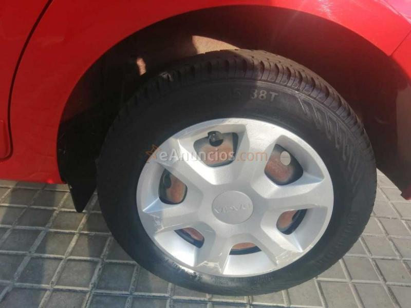 Dacia Sandero Laureate 1.2 16v 75cv E5 