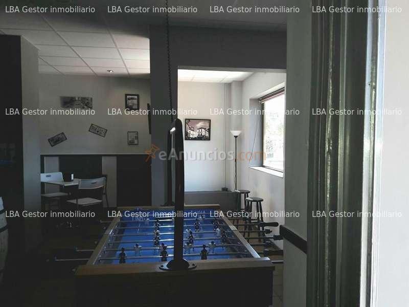 Cafetería totalmente montada.