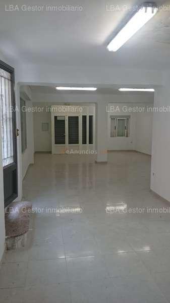 LOCAL COMERCIAL FRENTE A MERCADONA