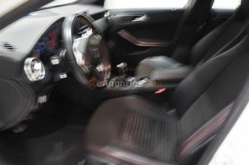 Mercedes Clase A A 200CDI AMG 136cv line EU6 