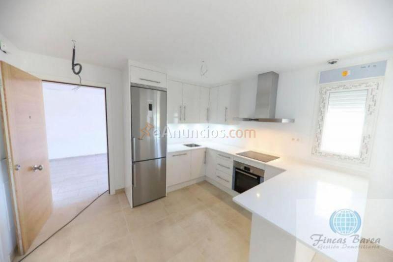 Apartamento en venta en  Los Pacos, Fuengirola
